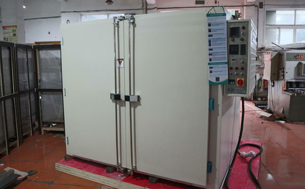 大型工业烤箱设备主要应用在哪些方面